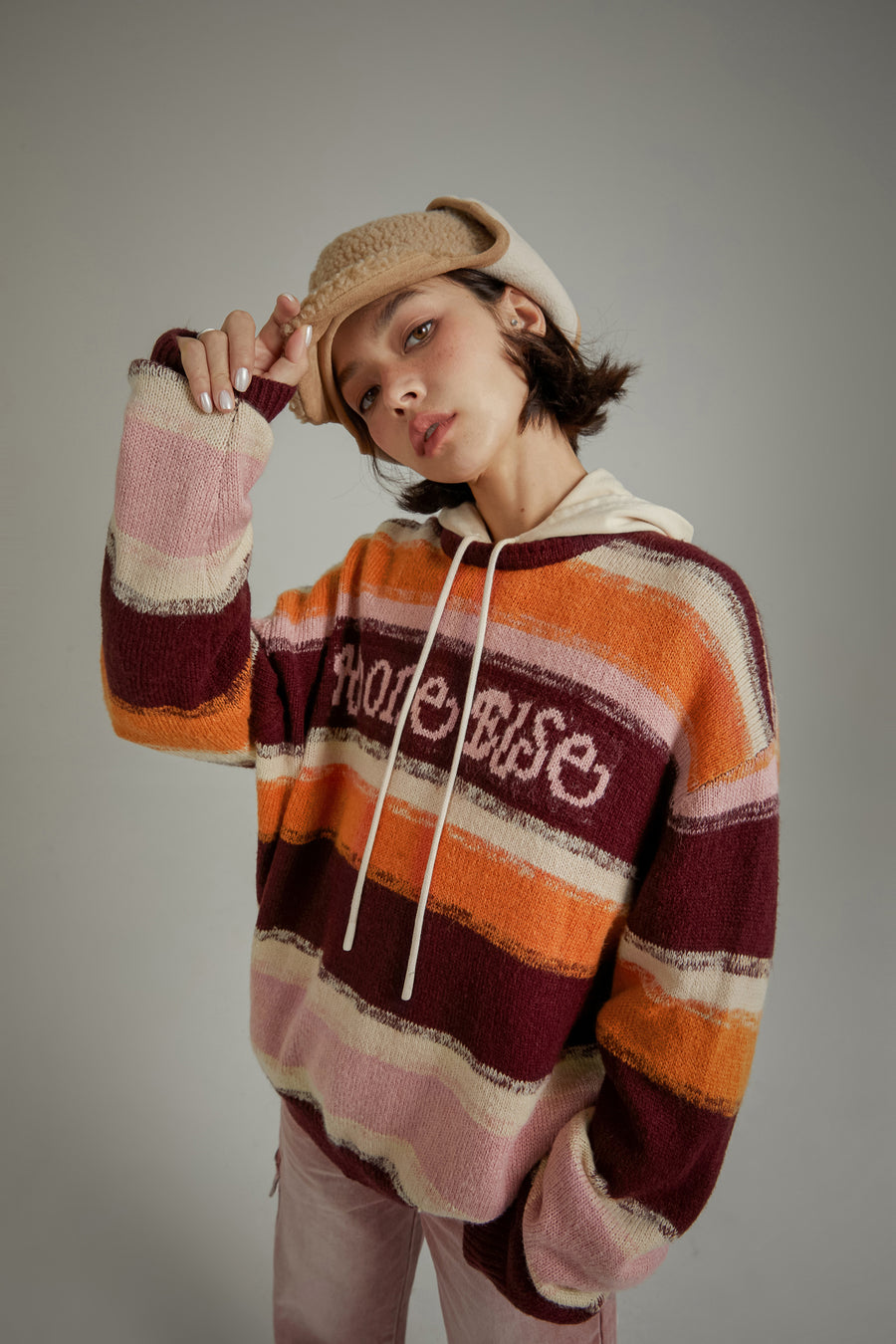 CHUU Logo Striped Loose Knit Sweater