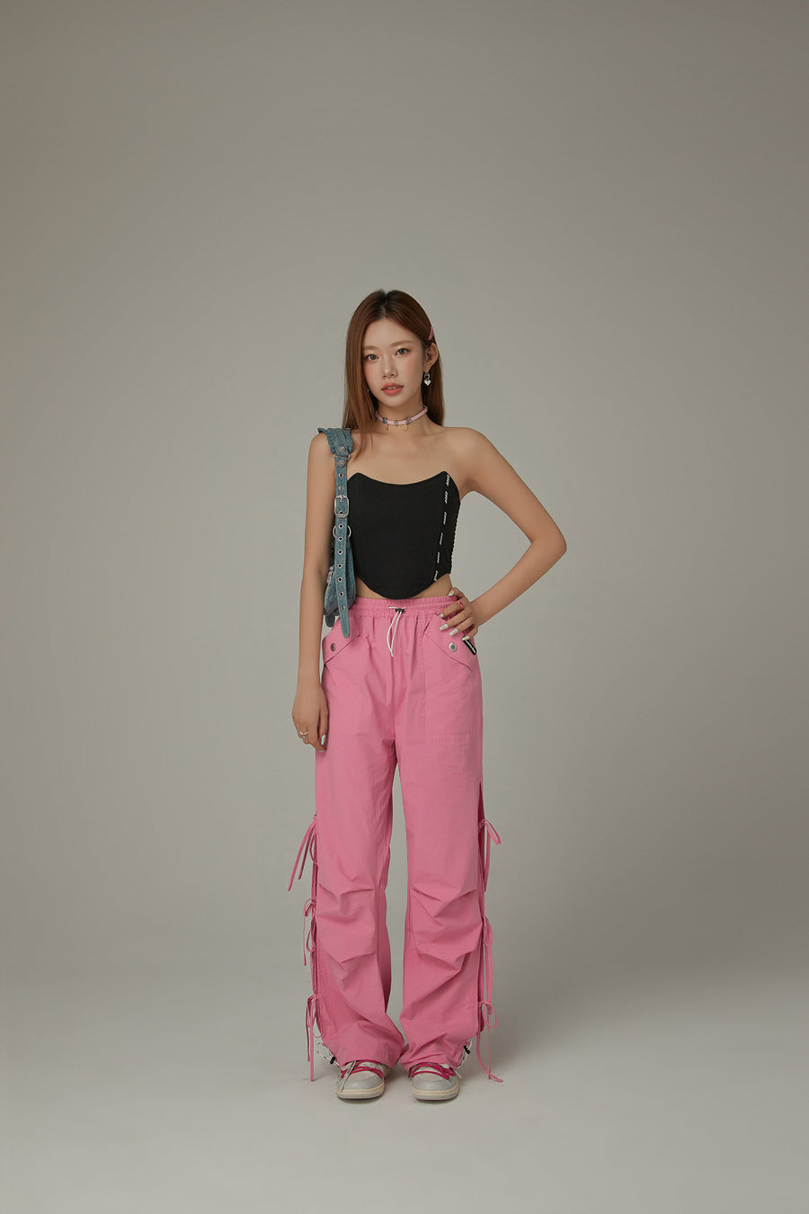 CHUU Lined Logo Unbalanced Tube Top