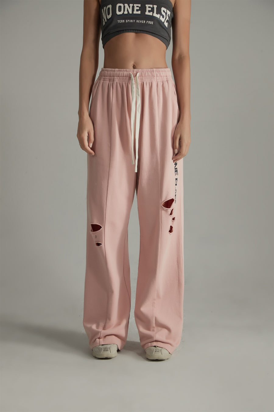 CHUU Banded Wide Leg Distressed Slit Pants