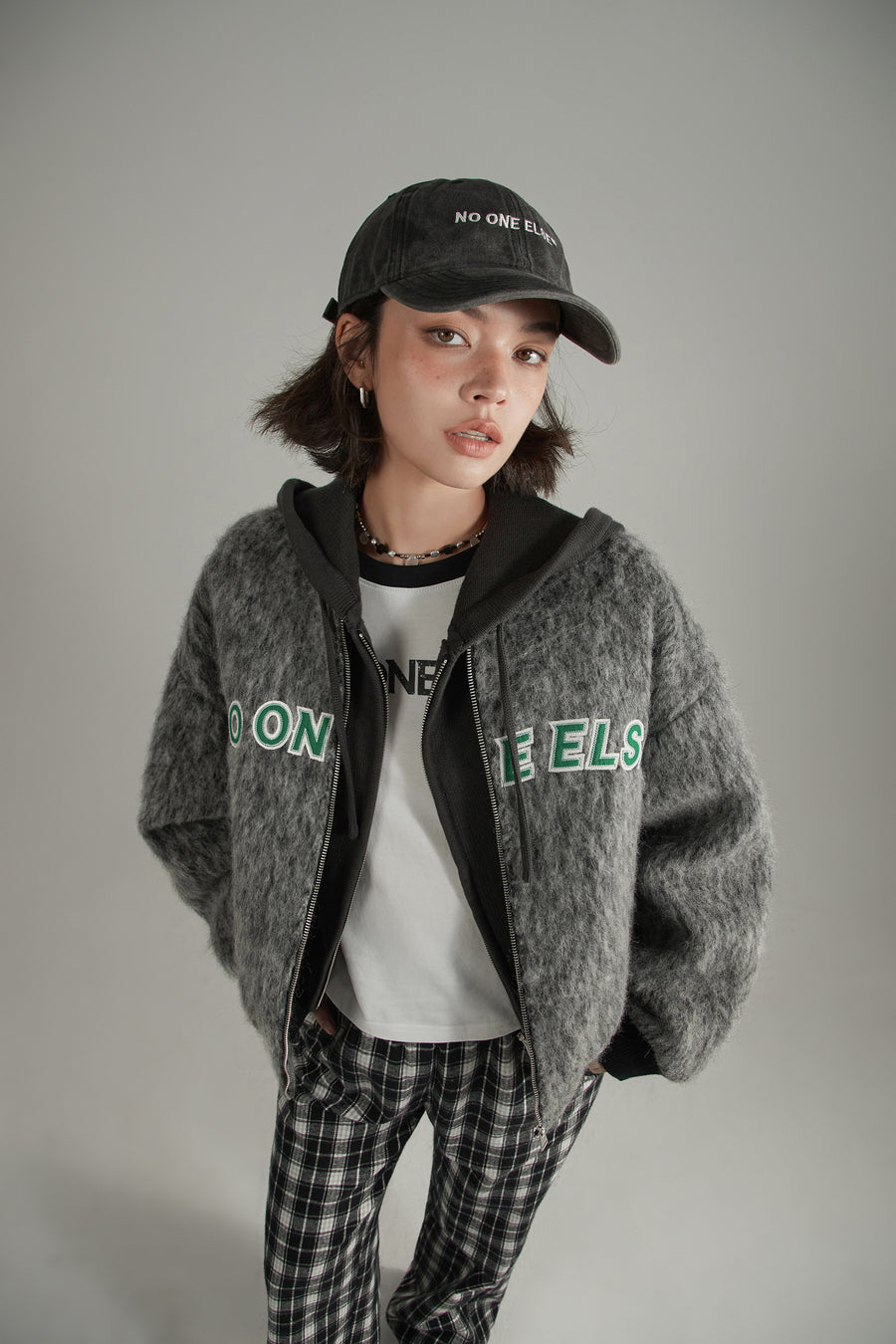 CHUU Fuzzy Logo Two Toned Jacket