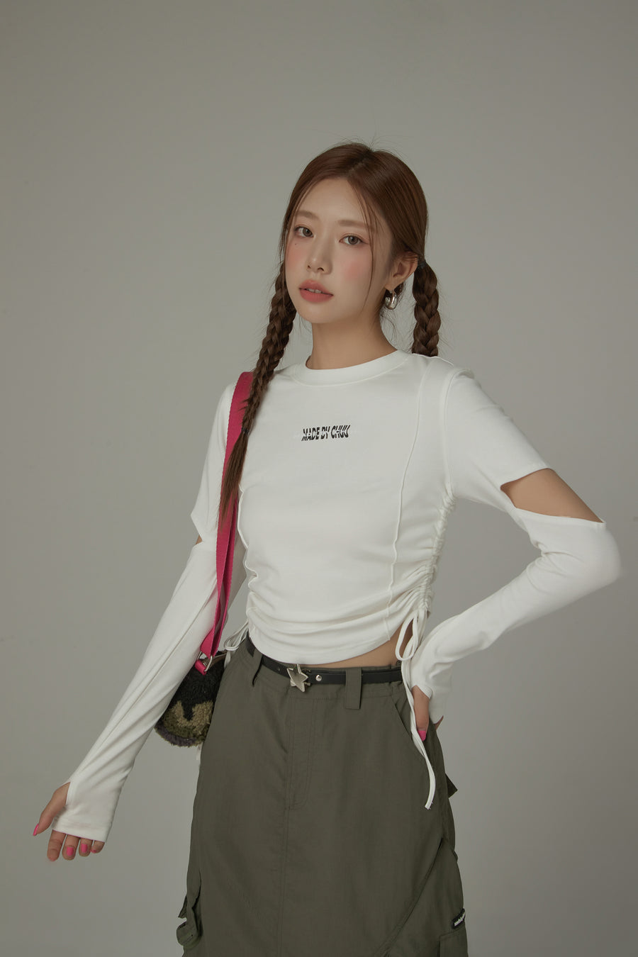 CHUU Waist Shirring Cutout Sleeves Top