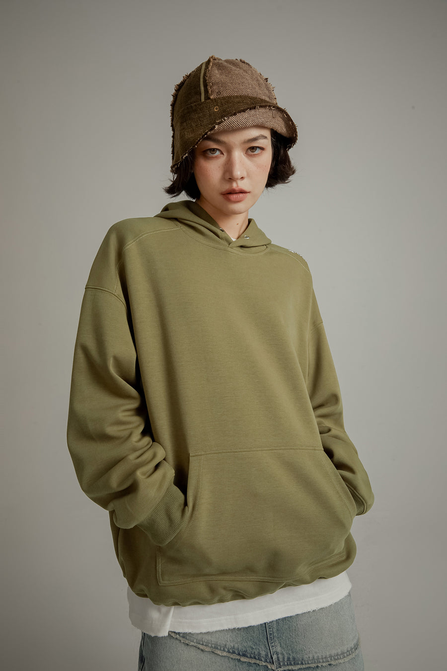 CHUU Simple Embroidered Overfit Hoodie