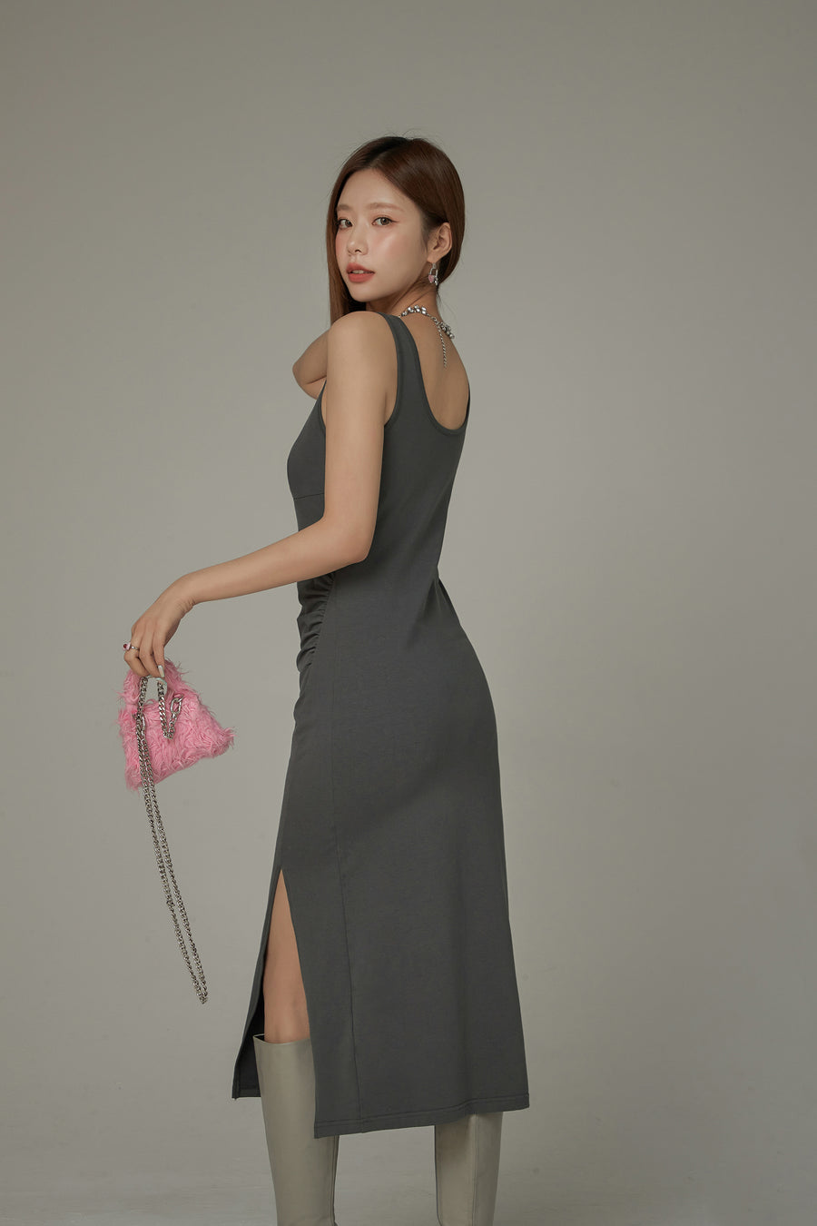 CHUU Rainbow Logo Slit Embroidery Slim Dress