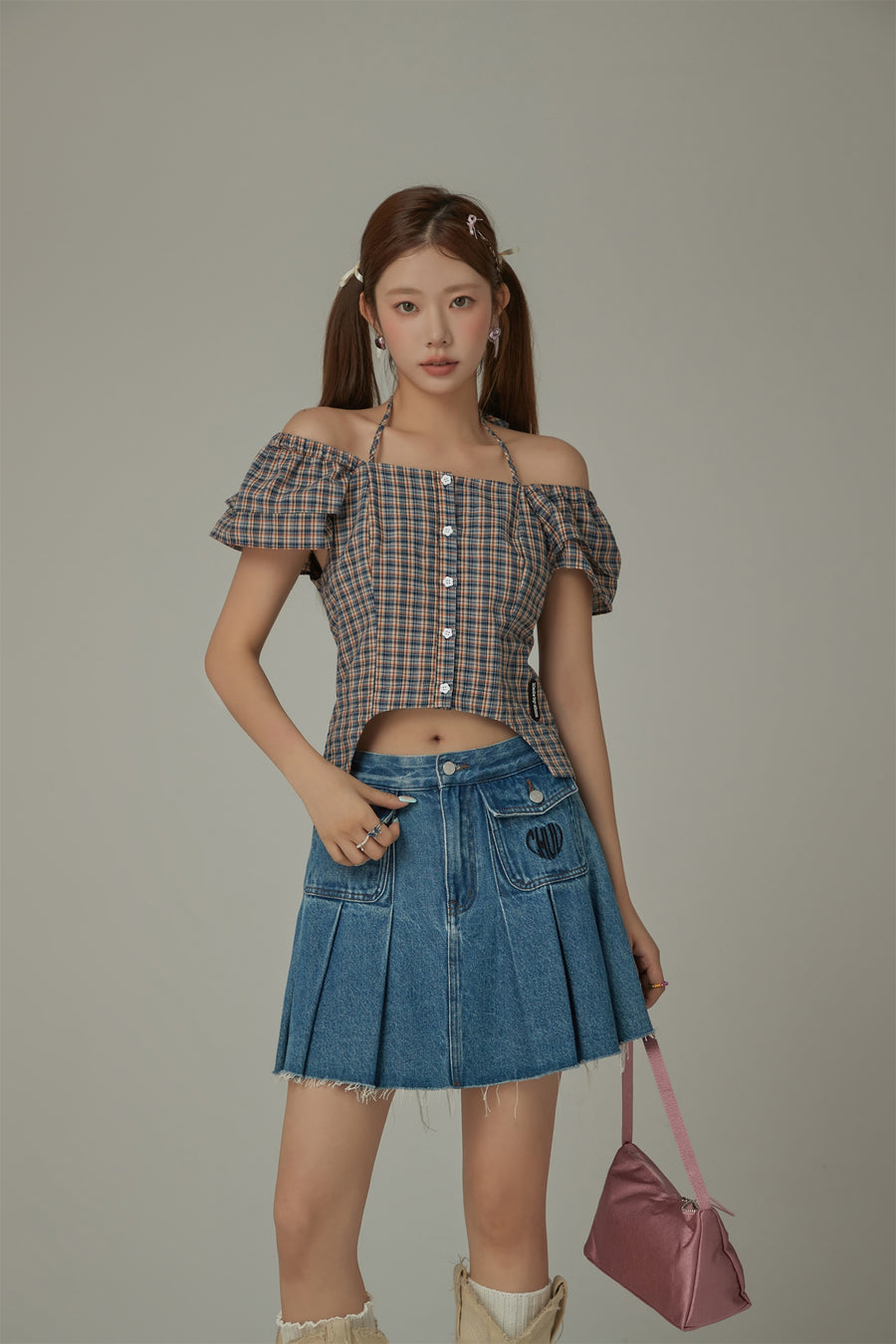 CHUU Side Garter Check Buttoned Blue Blouse