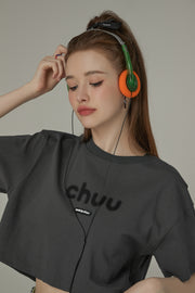 Chuu Lettering Logo Loose-Fitting Cropped Short Sleeve T-Shirt