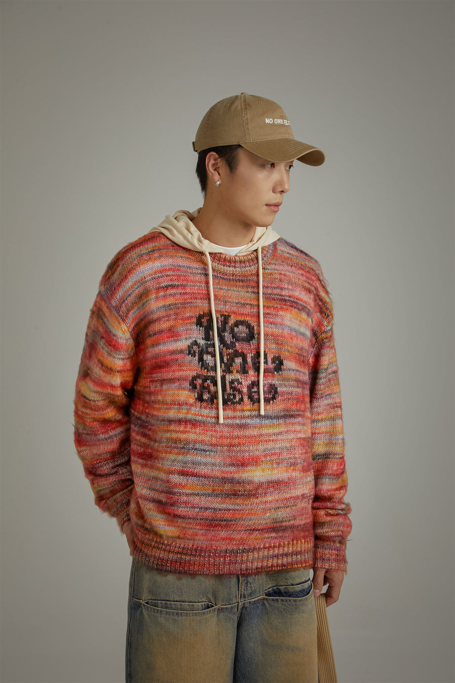 CHUU Logo Rainbow Loose Knit Sweater