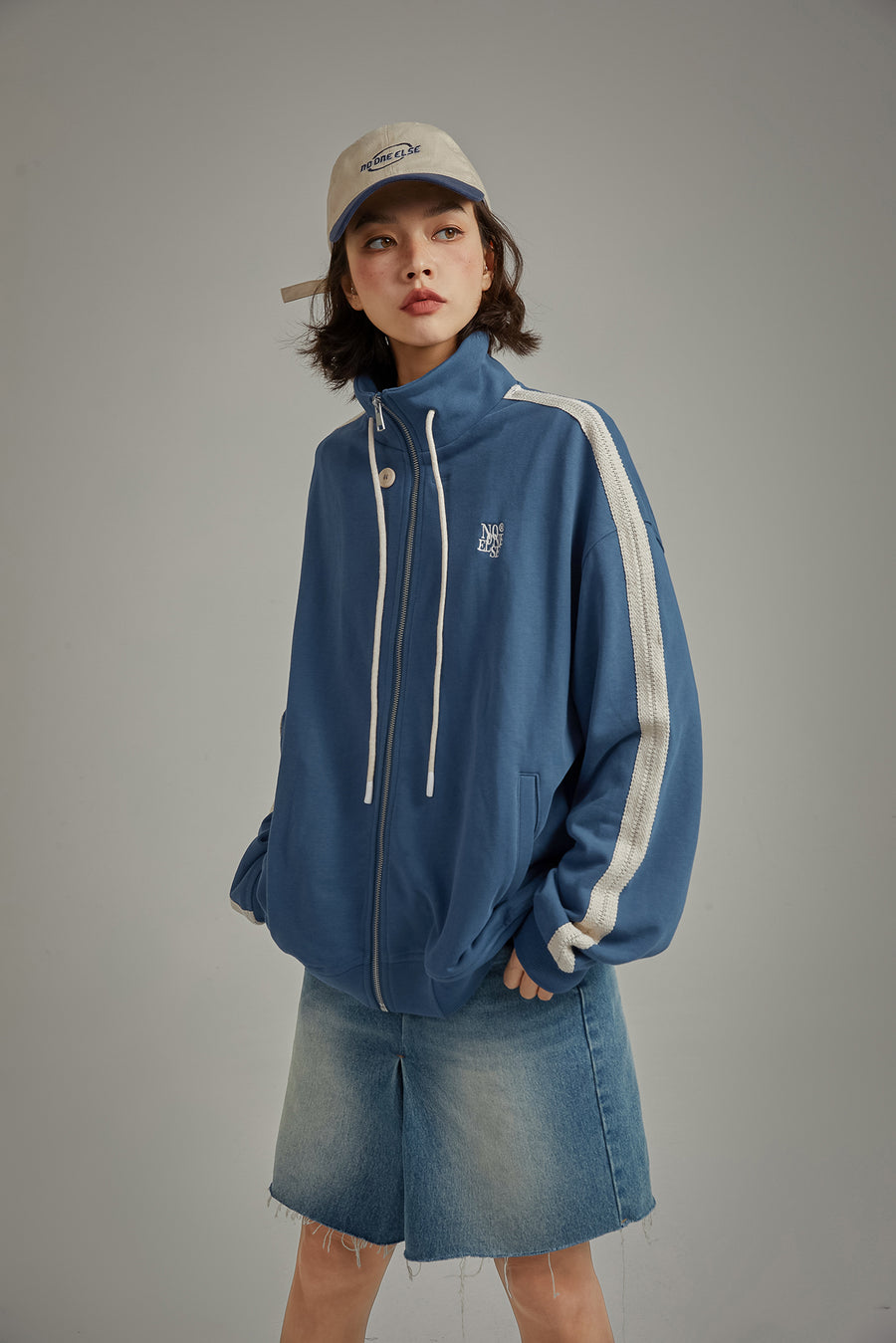 CHUU Sporty Color Combination Zip-Up