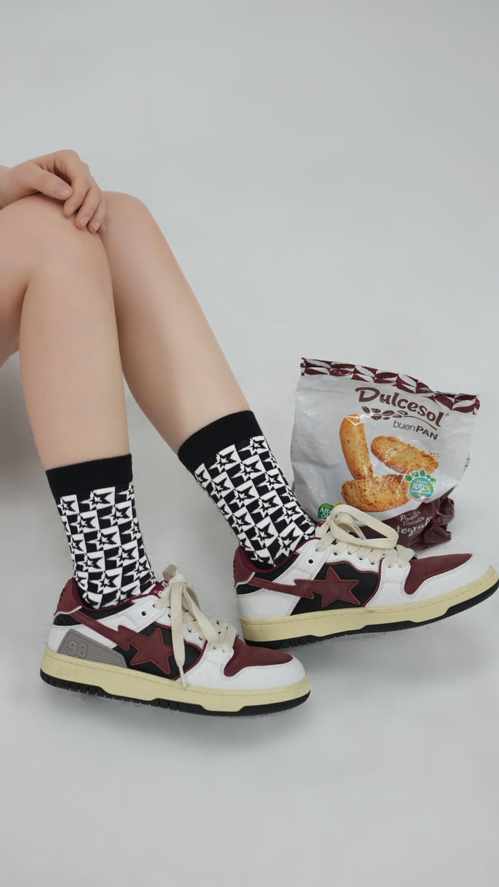 Star Pattern Contrasting Colors High Socks