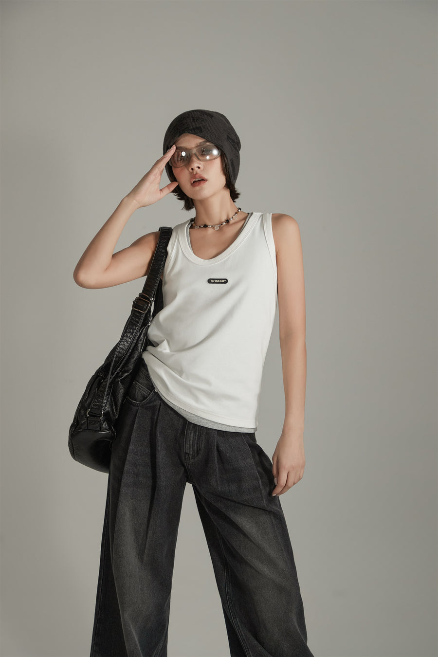 CHUU Basic Simple Sleeveless T-Shirt