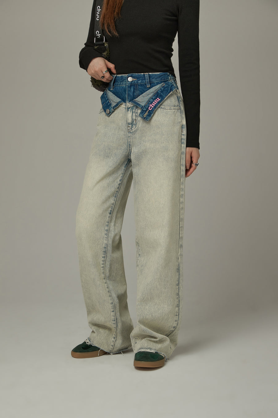 CHUU Folded Waist Color Combination Wide Denim Jeans