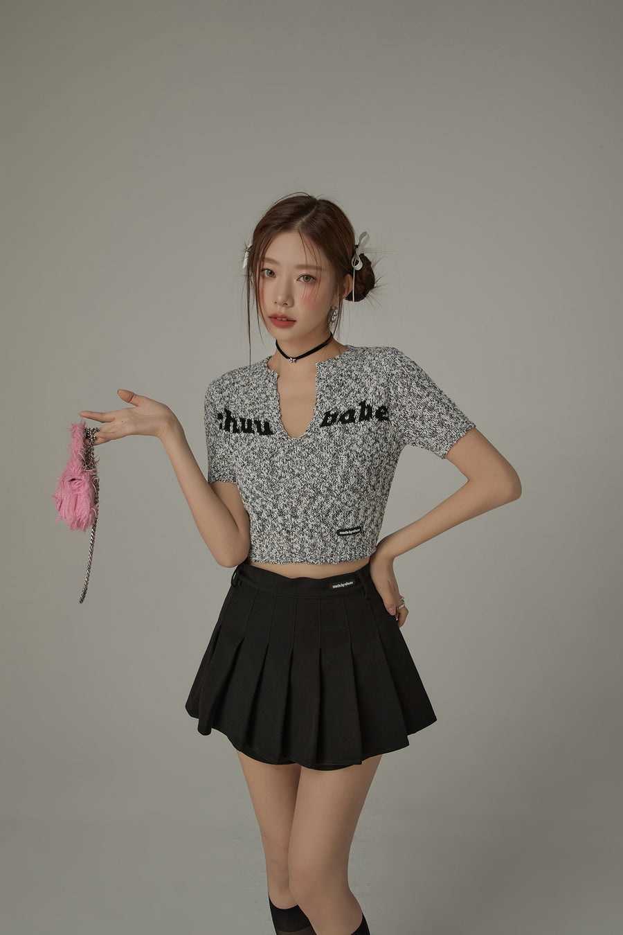 CHUU V-Trim Cropped Knit Short Sleeve Top