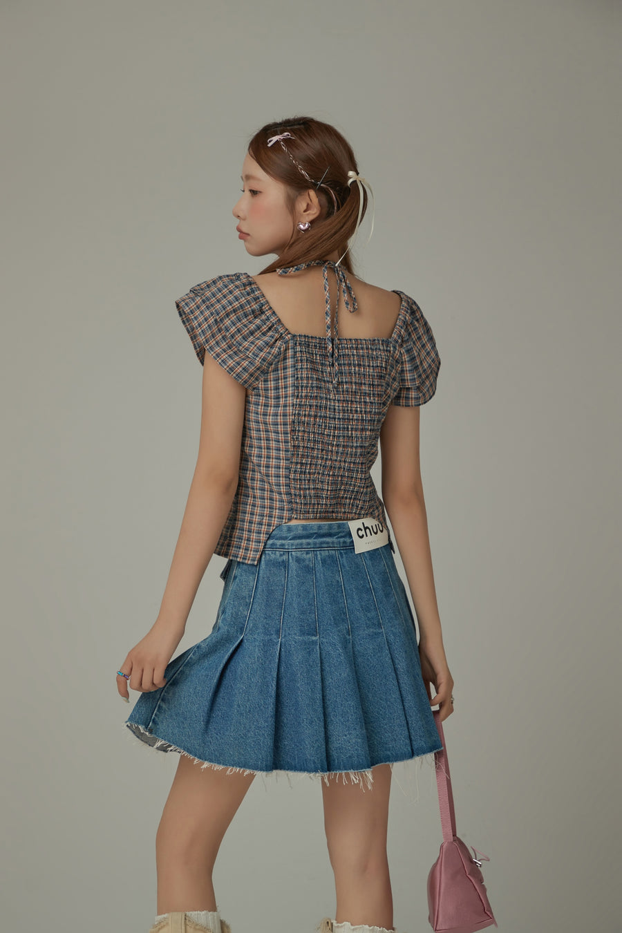 CHUU Side Garter Check Buttoned Blue Blouse