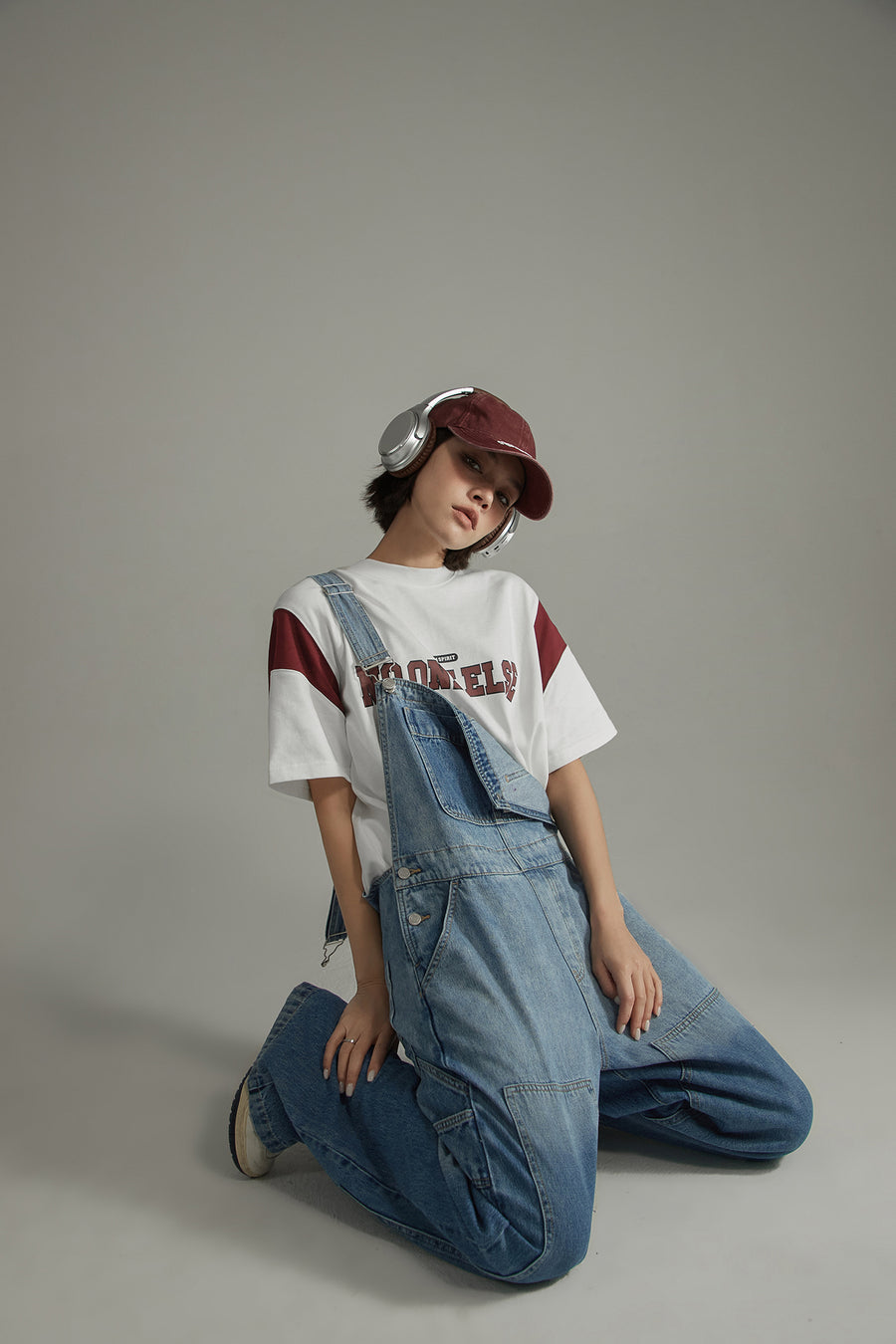 CHUU Logo Cotton Contrast Sleeves T-Shirt