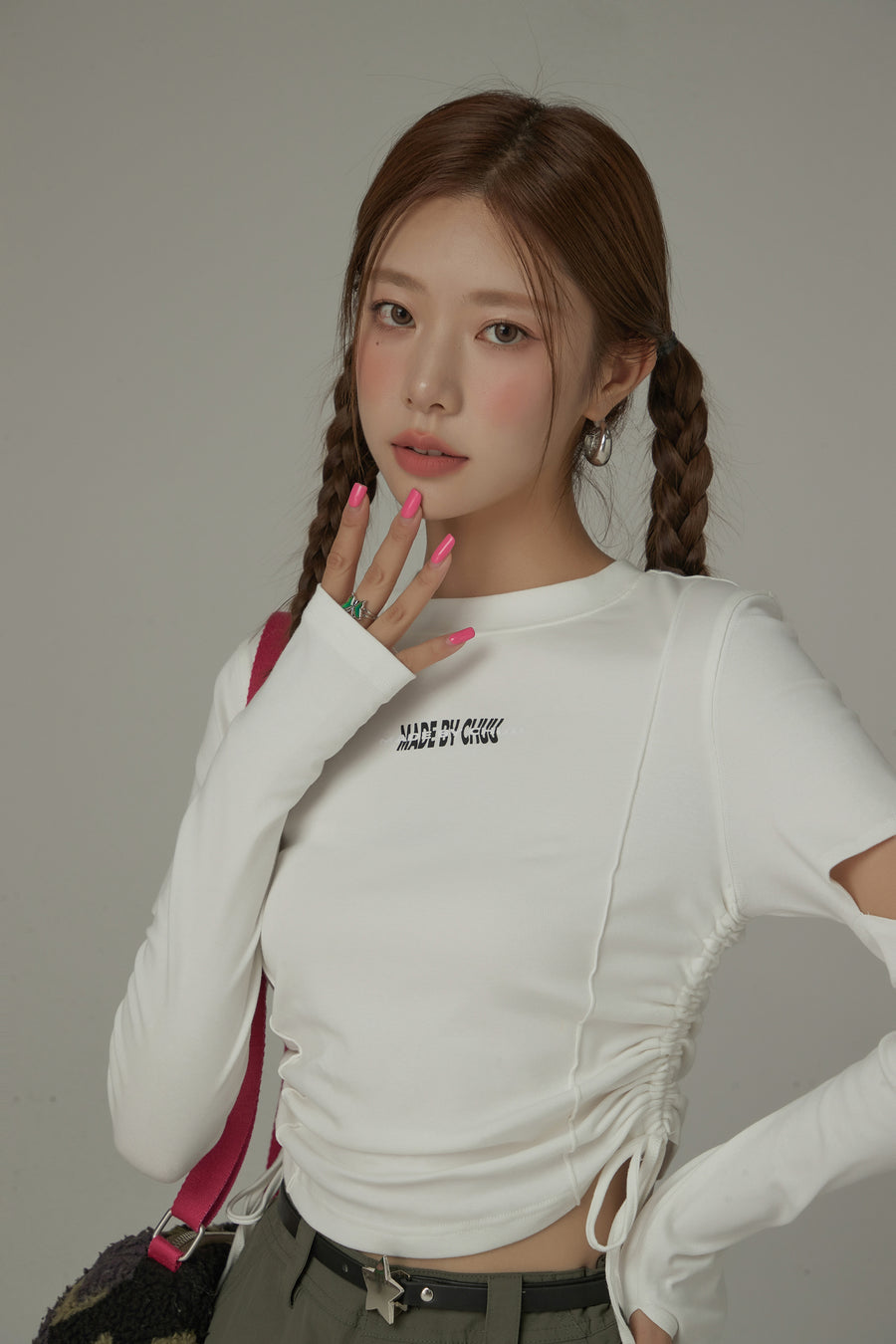 CHUU Waist Shirring Cutout Sleeves Top