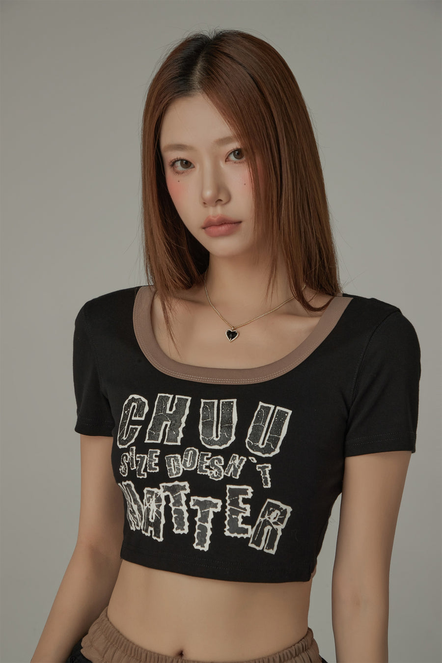 CHUU Chuu Size Doesnt Matter U-Neck Cropped T-Shirt