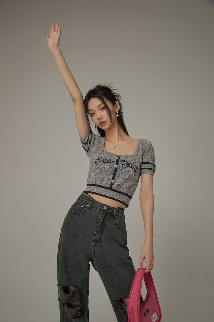 CHUU Chuu Baby Square Neck Heart Button Crop Kniit Top