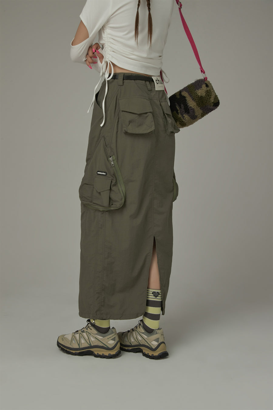 CHUU Cargo Pockets Maxi Skirt