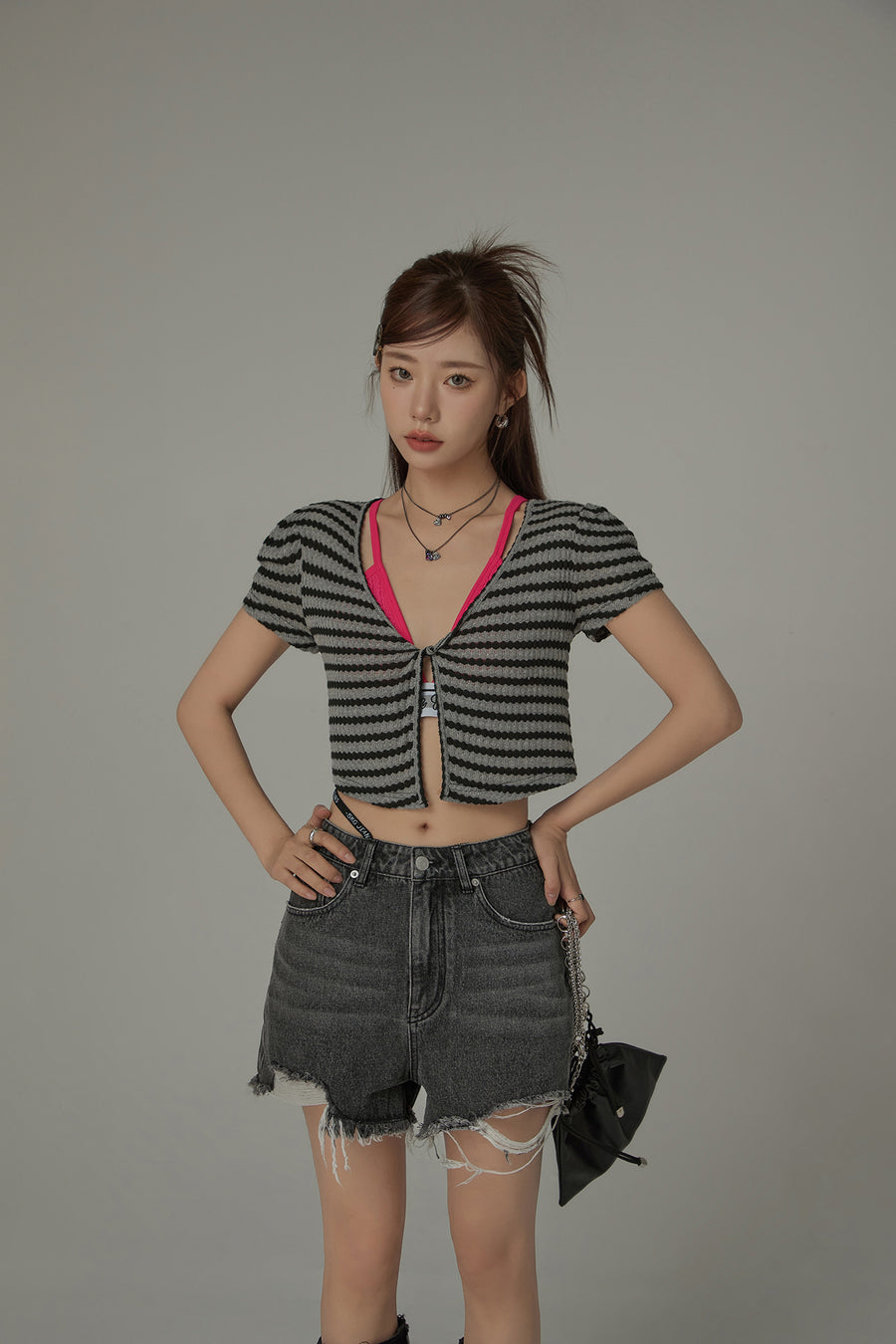 CHUU Stripe Layering Short Sleeve Crop Top