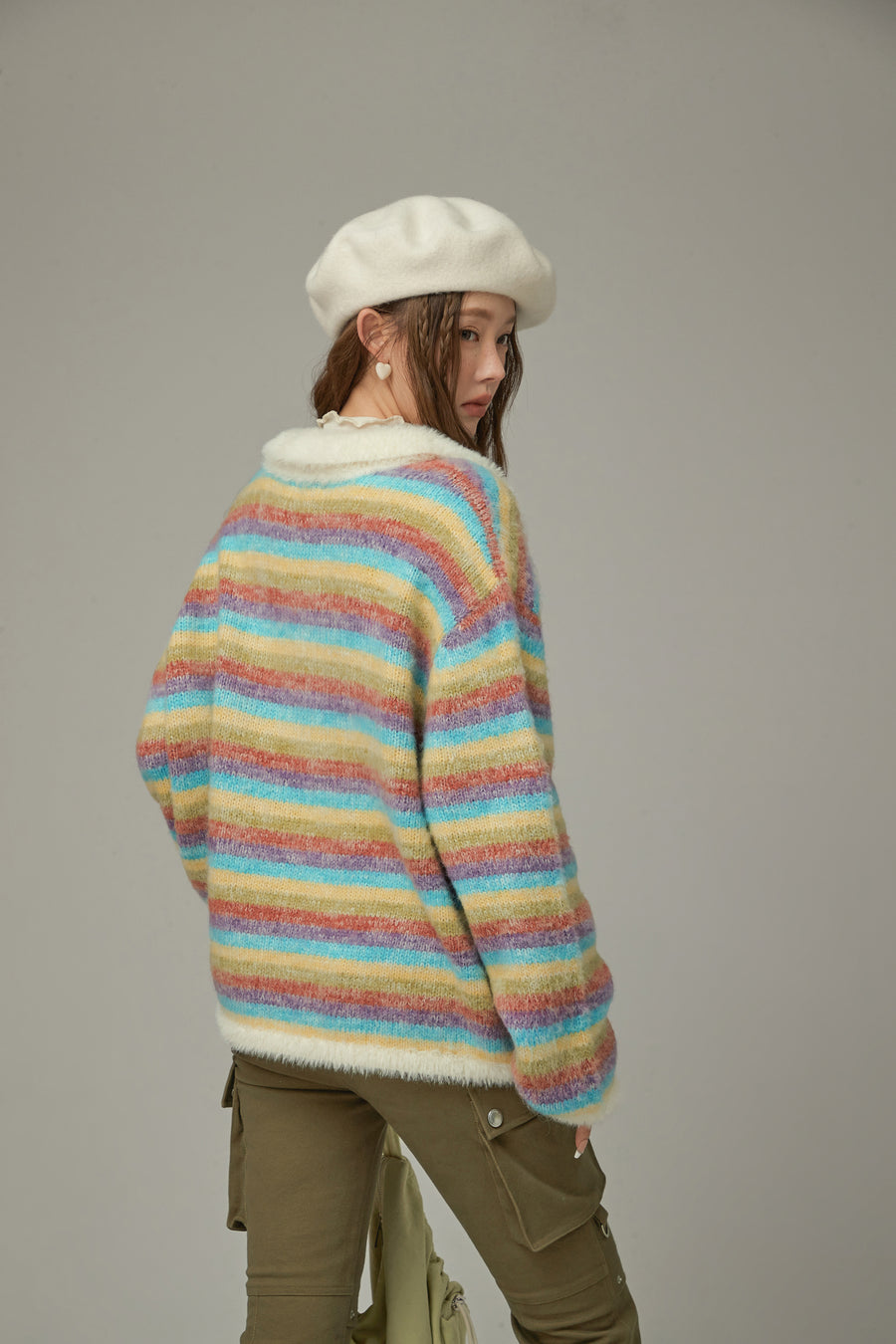 CHUU Collar Rainbow Stripe Knit Sweater