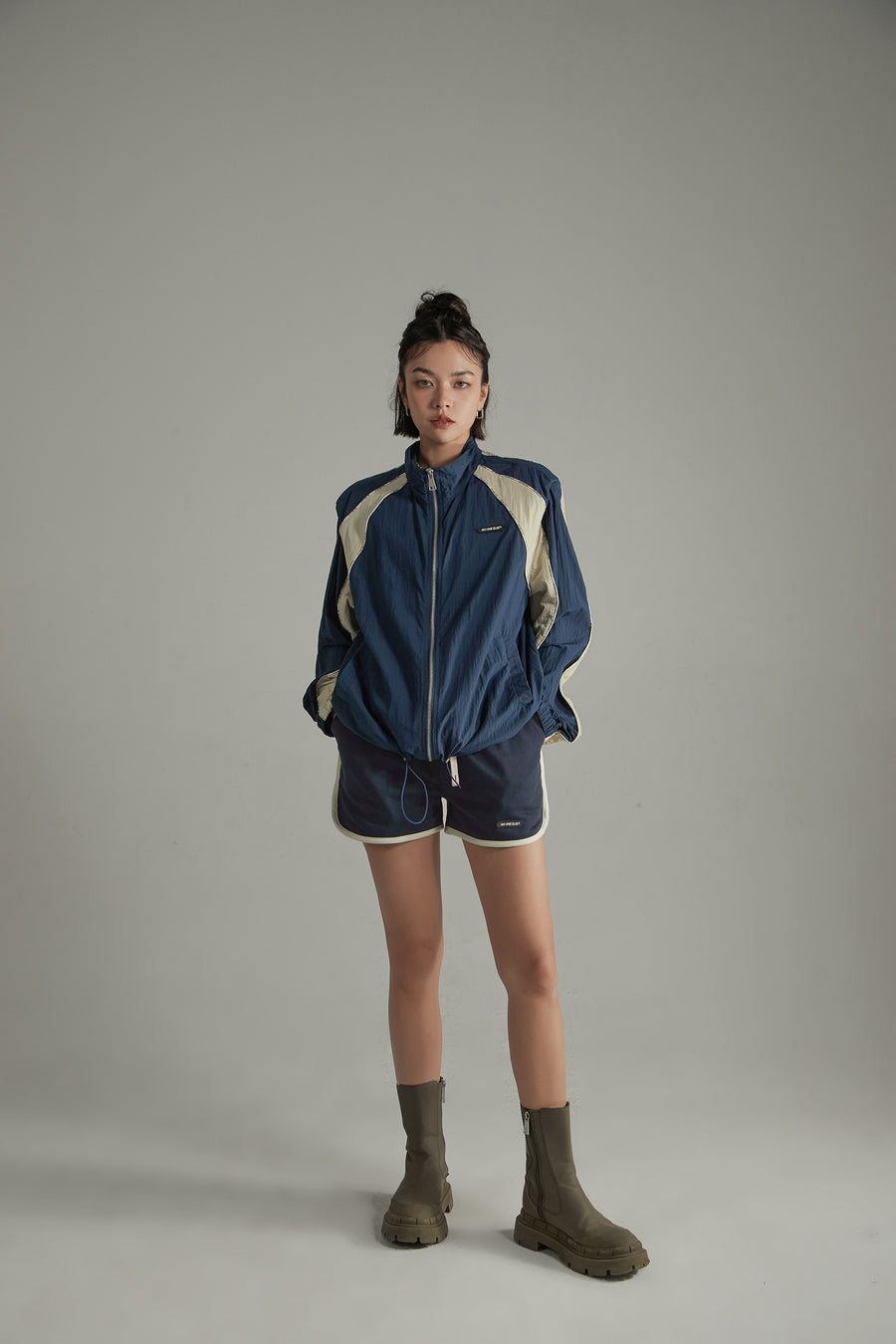 CHUU Colorblocked Boxy Sports Style Casual Drawstring Jacket