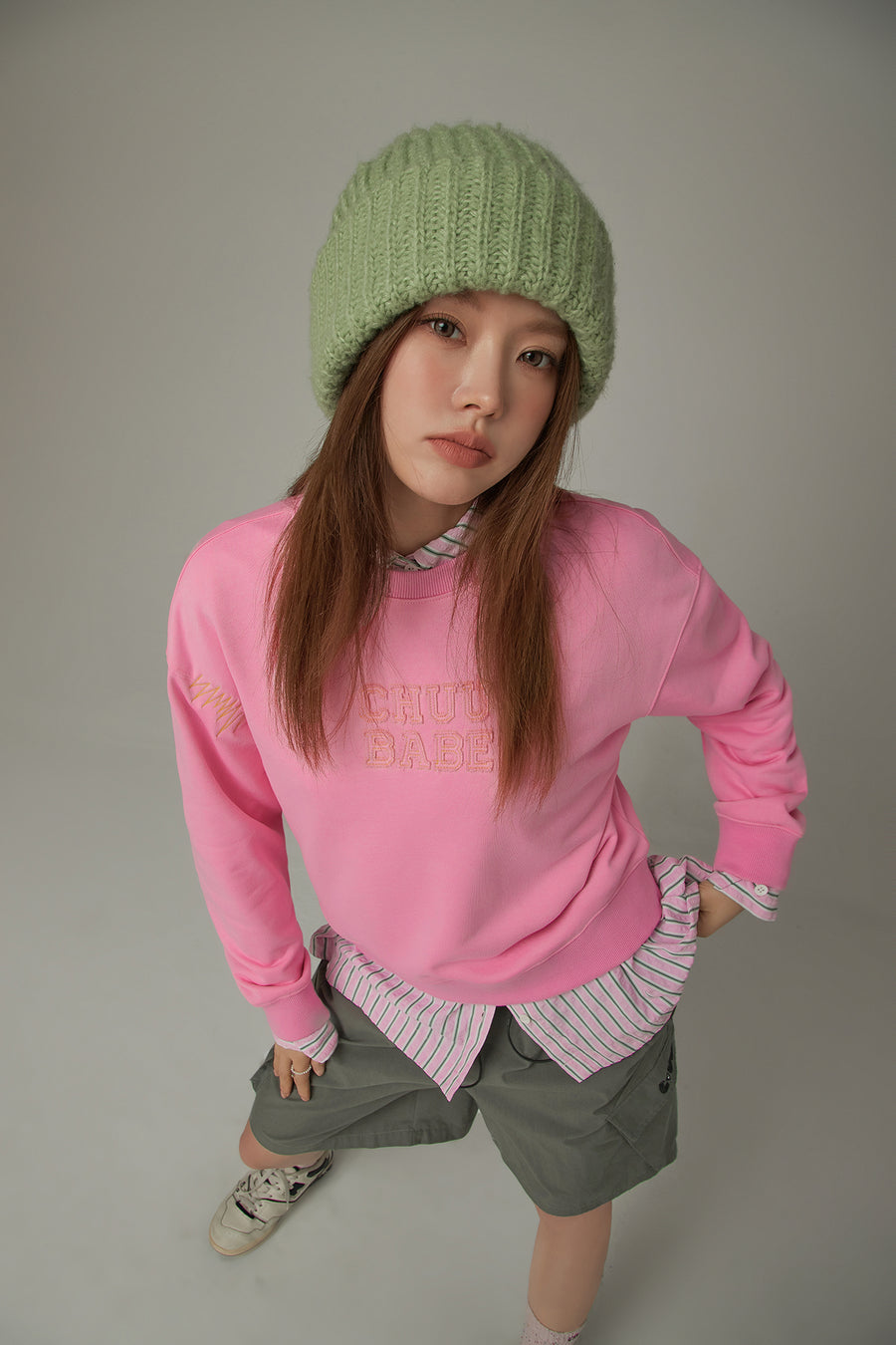 CHUU Logo Color Rouge Sweatshirt