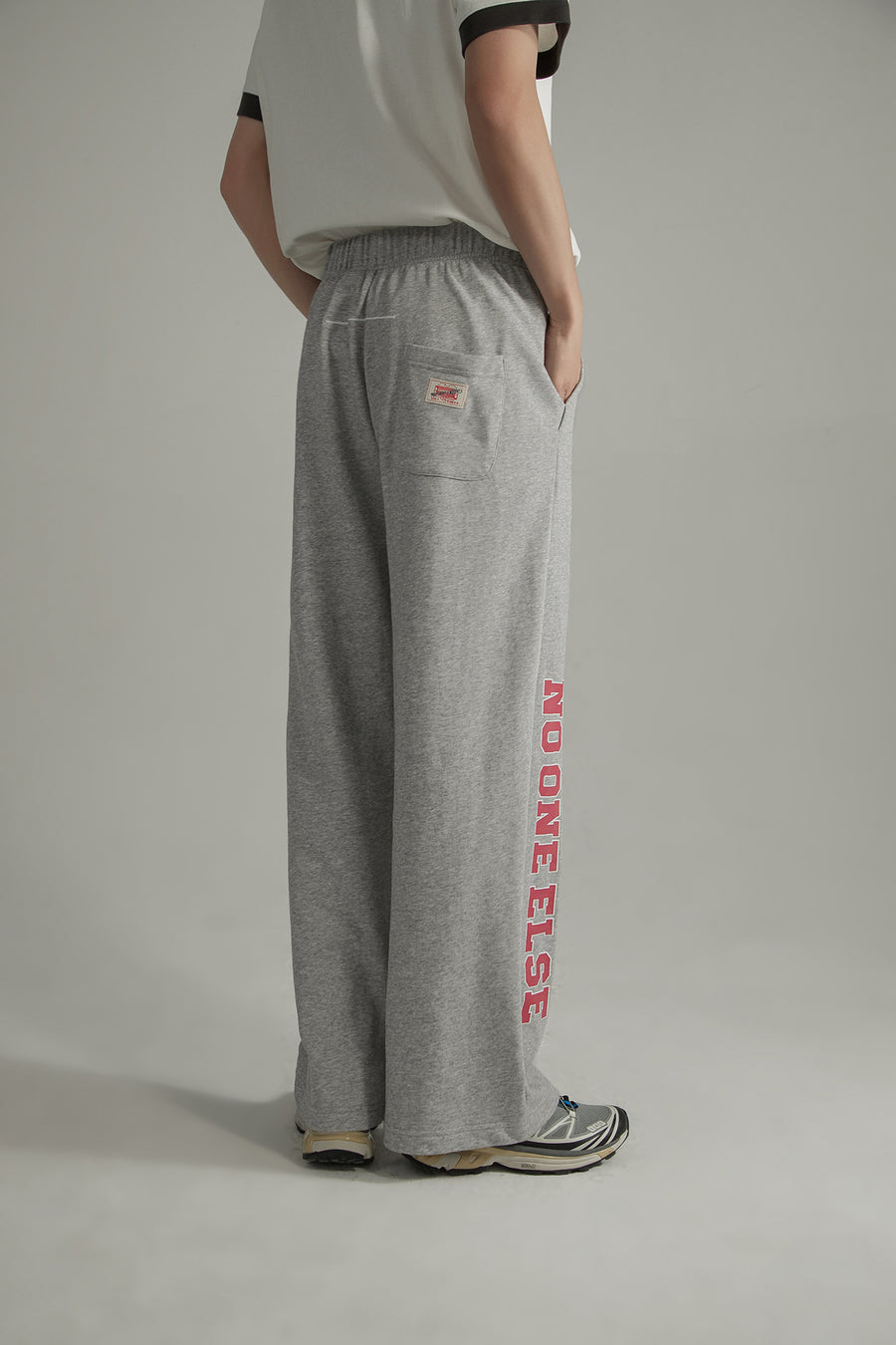 CHUU Side Leg Logo Jogger Pants