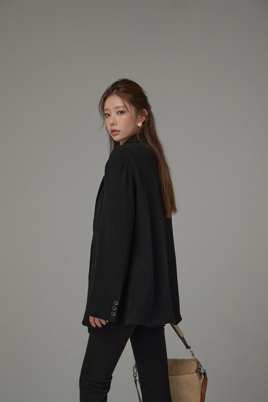 CHUU Daily Asymmetrical Blazer Jacket