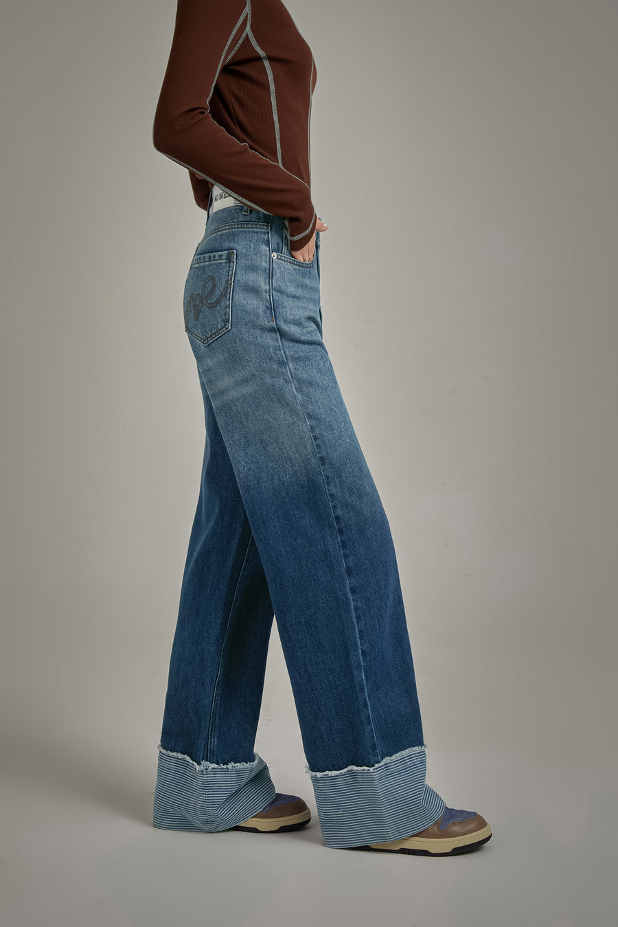 CHUU Roll Up Frayed Hem Wide Denim Jeans