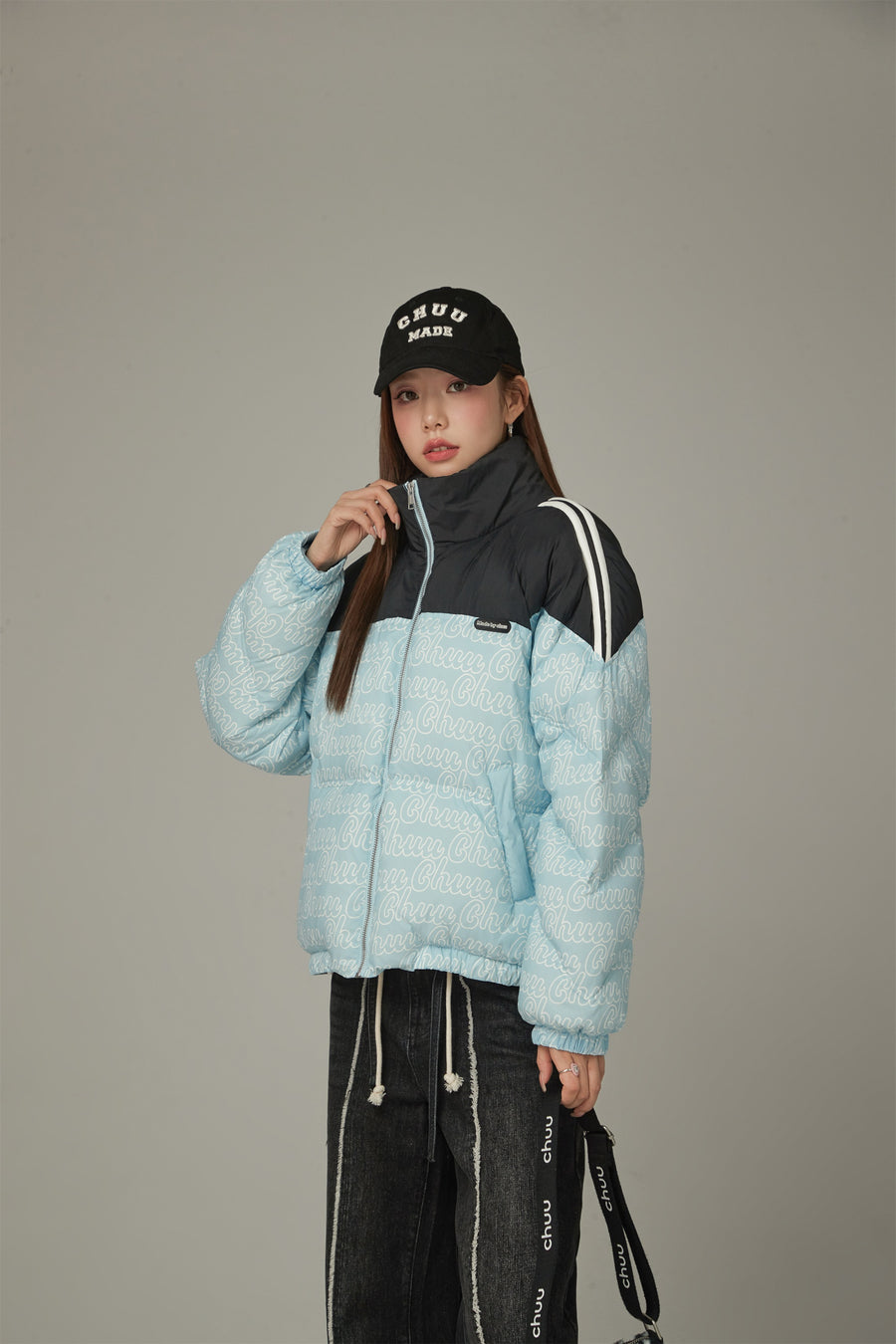 CHUU Color Combination Lettering Padded Jacket