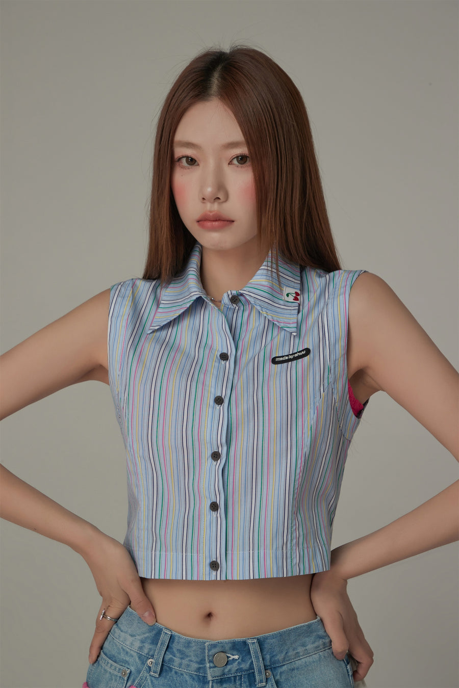 CHUU Rainbow Striped Sleeveless Shirt