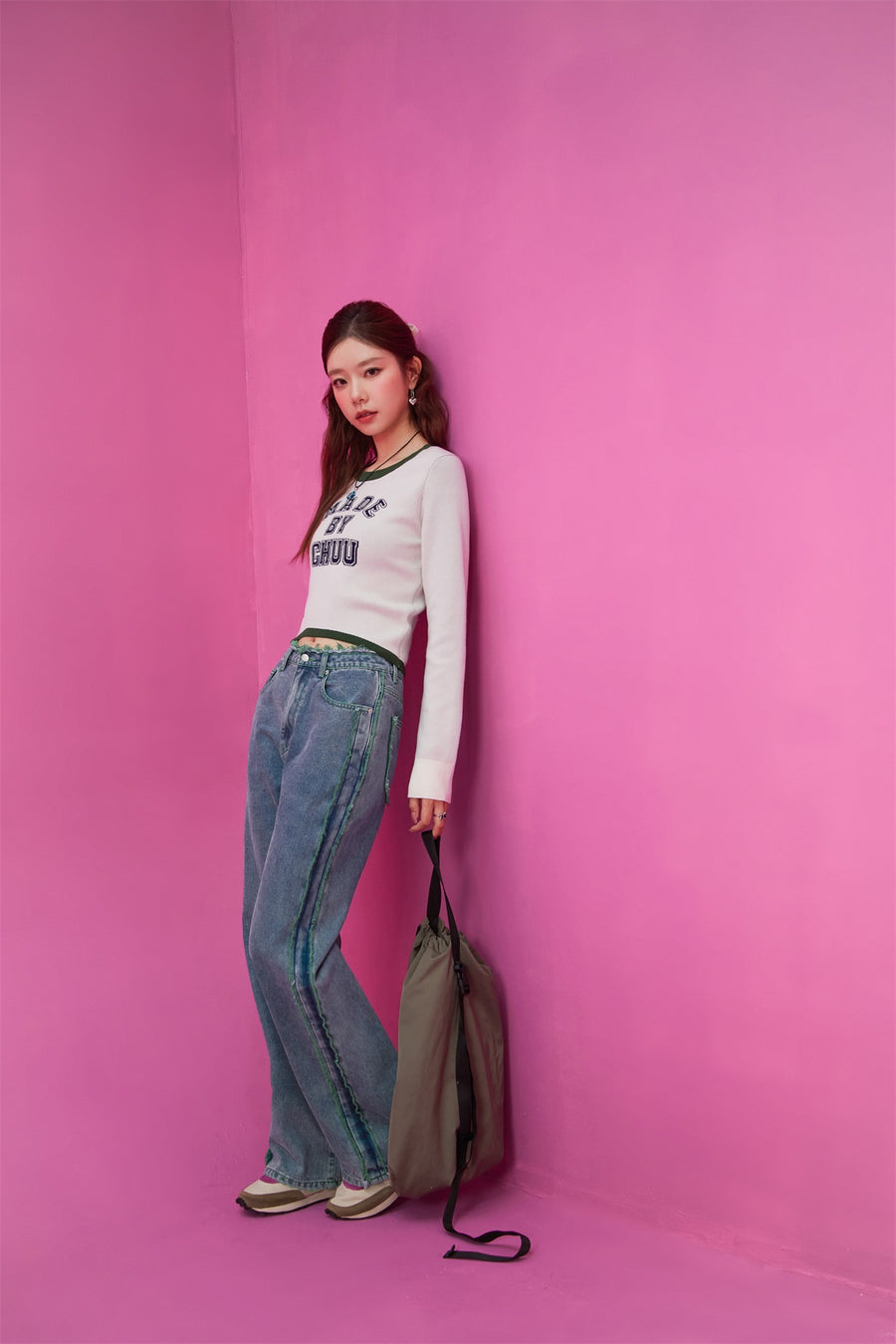 CHUU Frayed Denim Color Lined Straight Jeans