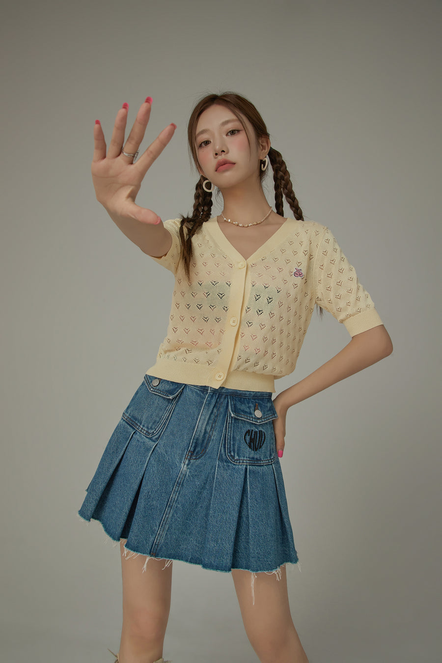 CHUU Heart Eyelet Short Sleeves Knit Cardigan