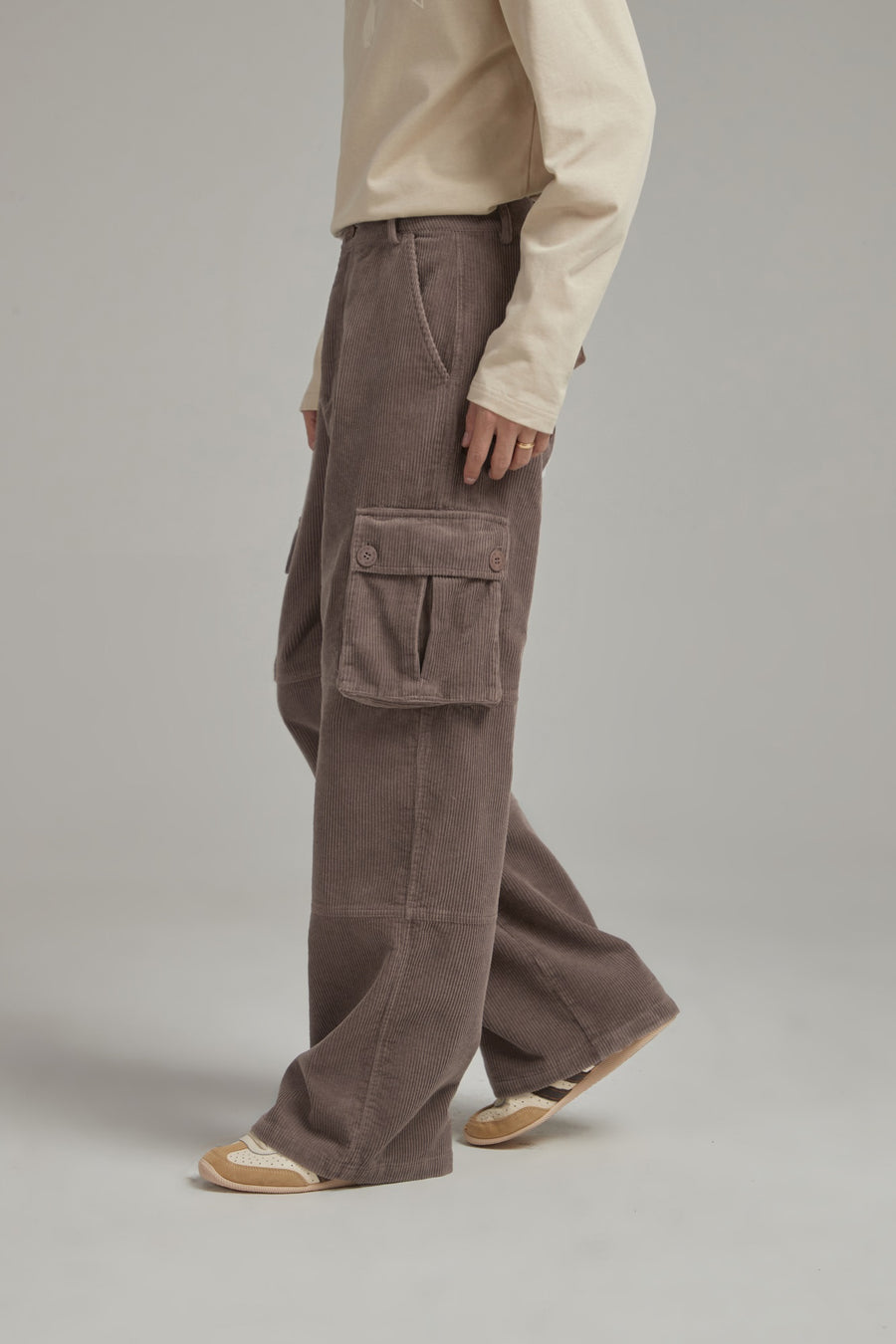 CHUU Corduroy Cargo Pants