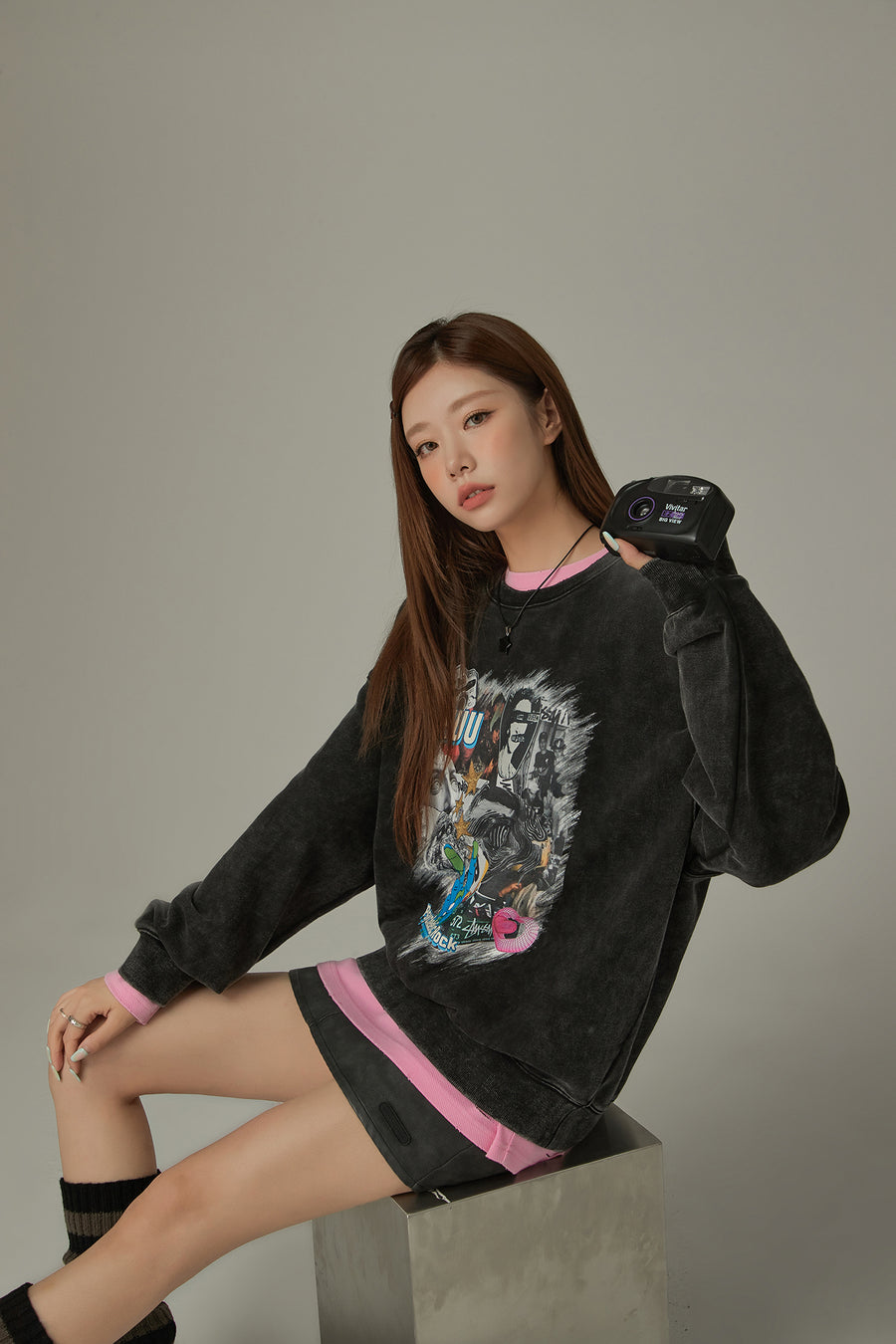 CHUU Printed Icons Rock Sweatshirt