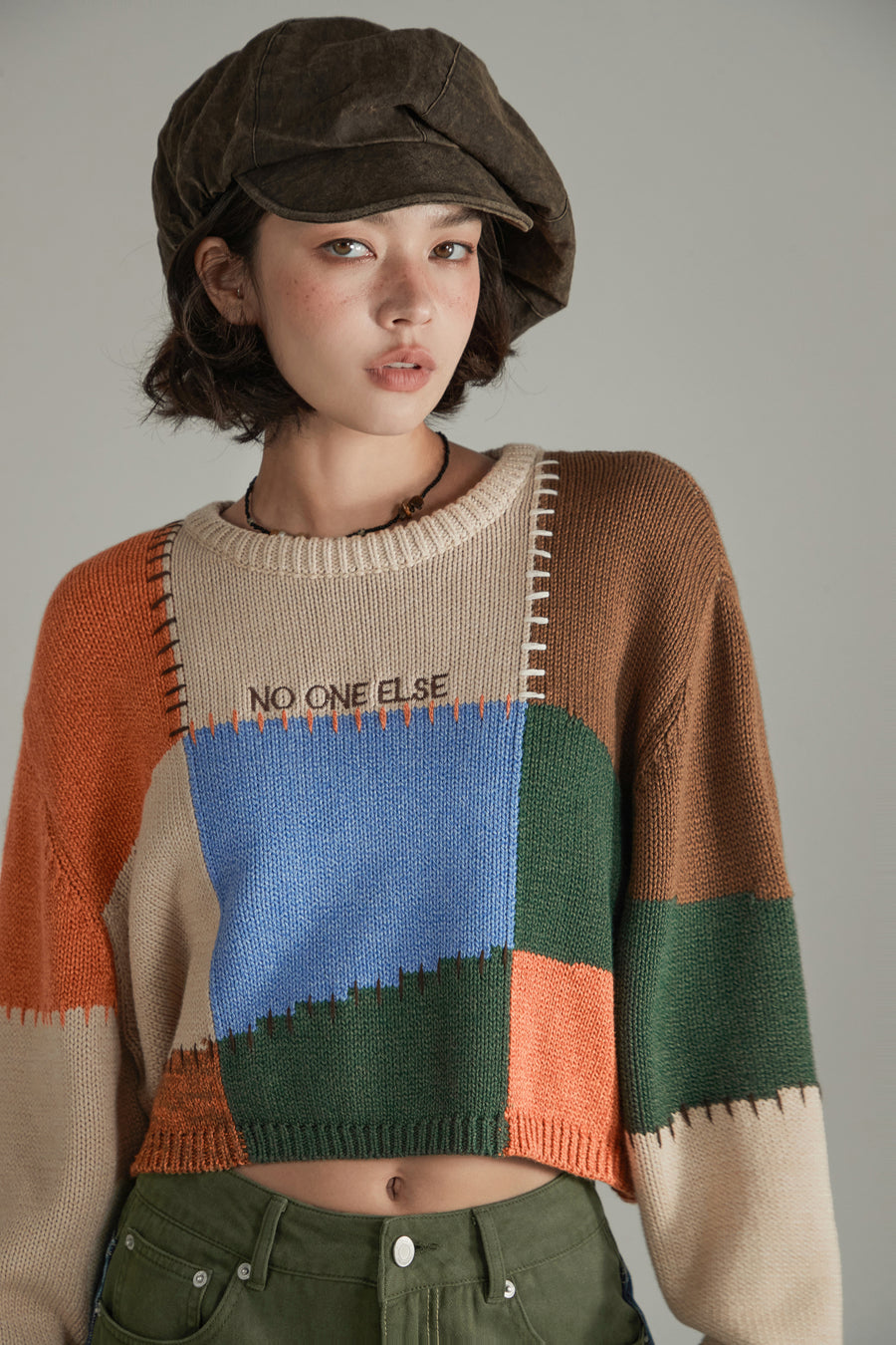 CHUU Color Patchwork Crop Knit Sweater