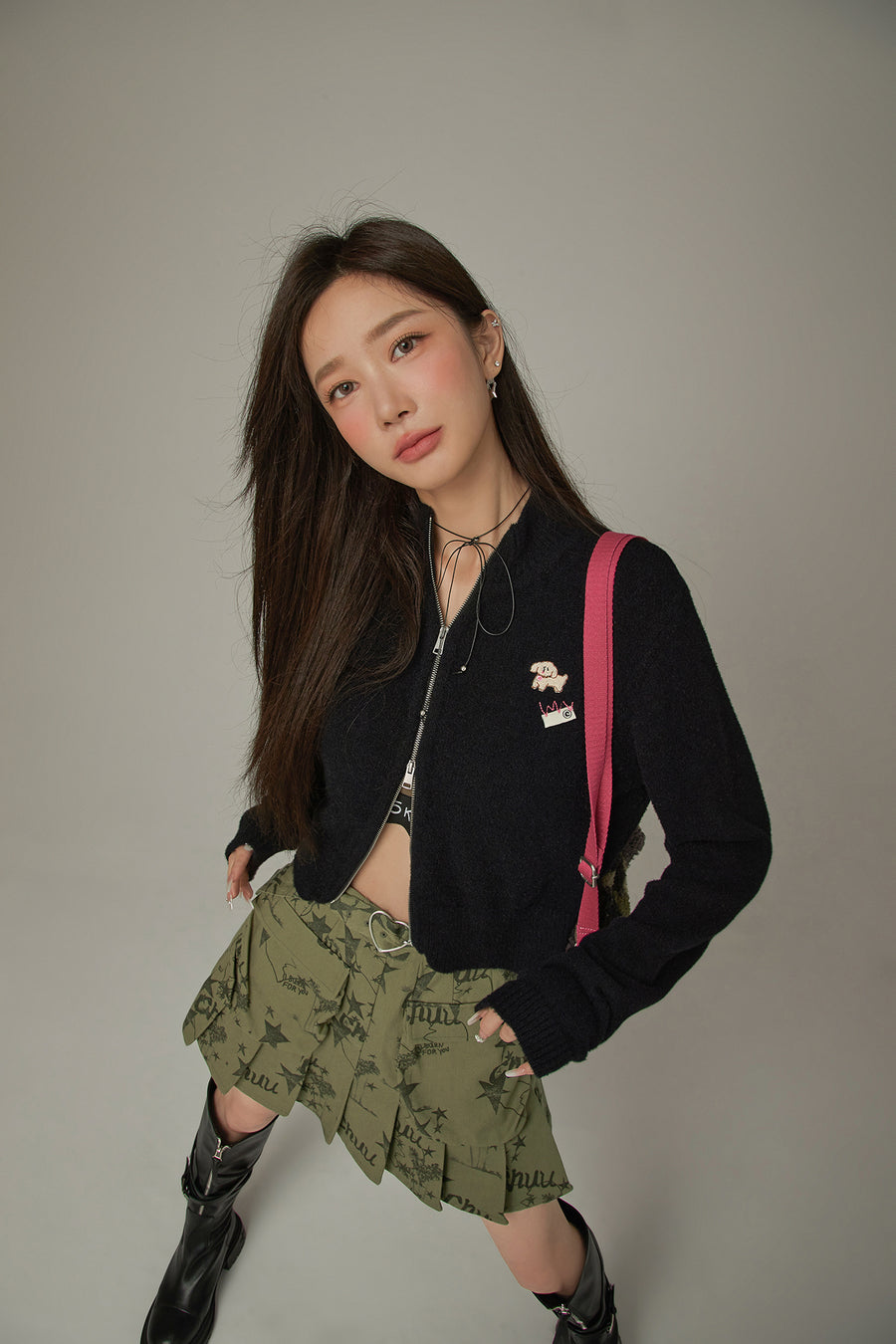 CHUU Color Puppy Logo Zip-Up Cardigan