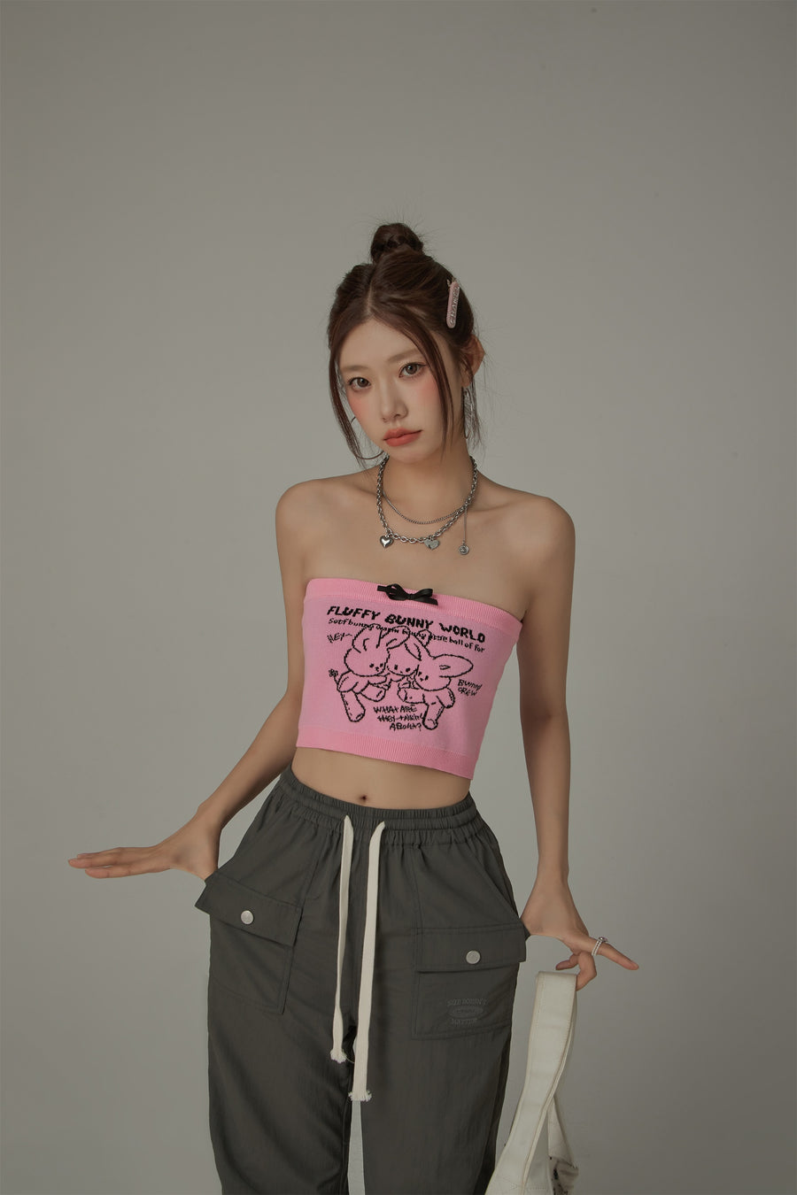 CHUU Hot Girl Fluffy Bunny World Bow Knit Tube Top