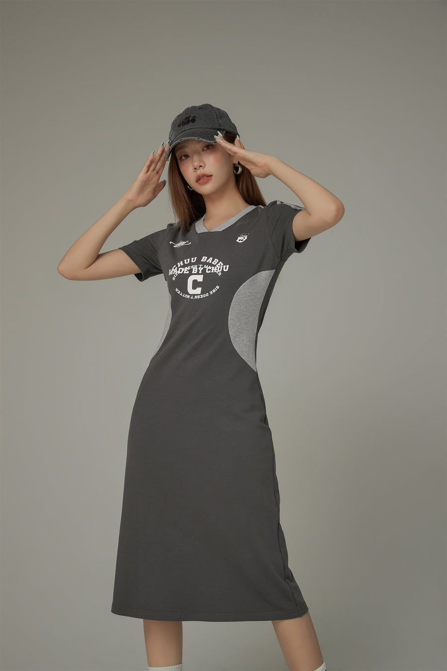 CHUU Color Matching Sporty Long Dress
