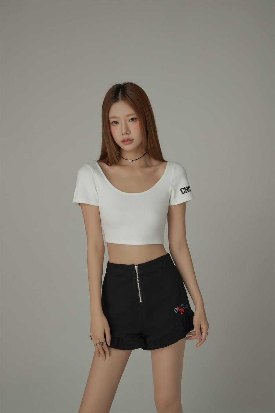 CHUU Chuu Sleeve Lettering Big U Neck Crop T-Shirt