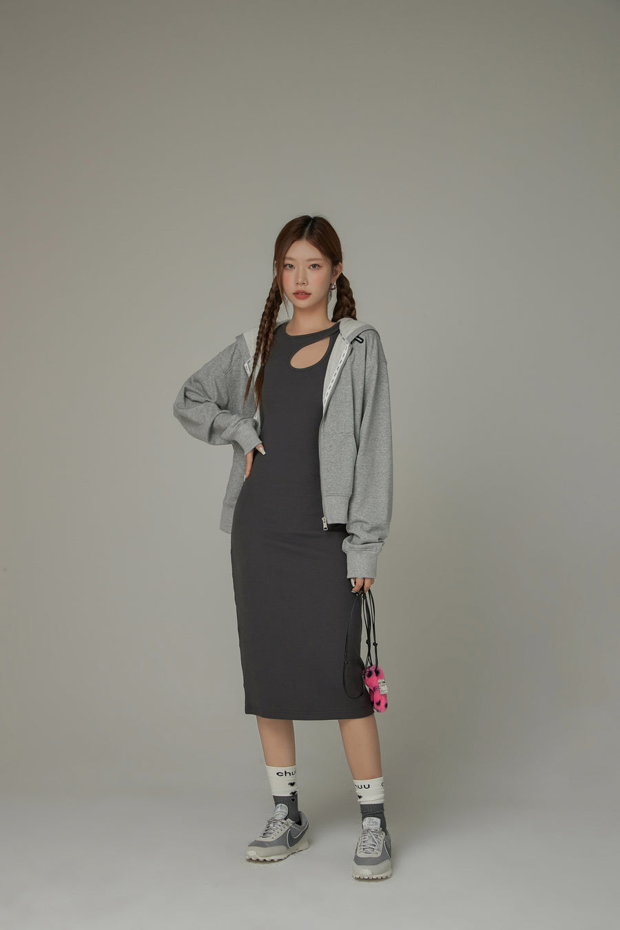 CHUU Front Cut Out Side Shirring Long Dress