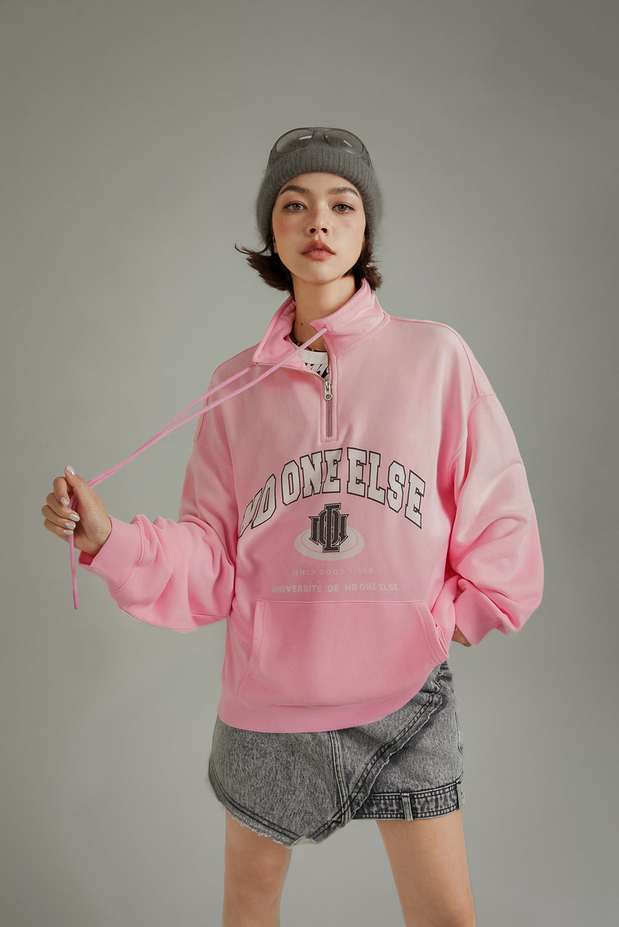 CHUU Logo Half Zip-Up Boxy Hoodie