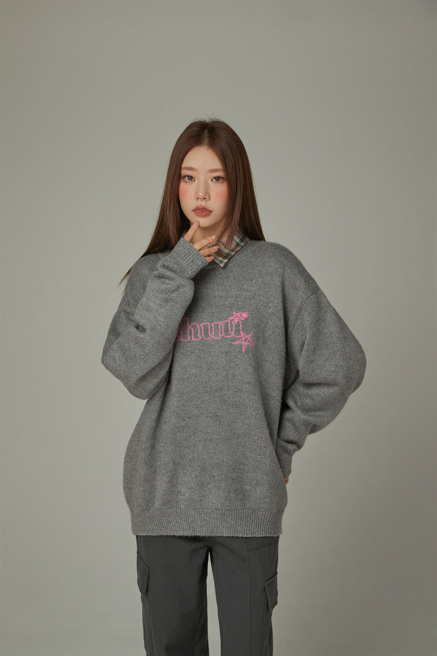 CHUU Logo Star Lettering Loose Fit Knit Sweater