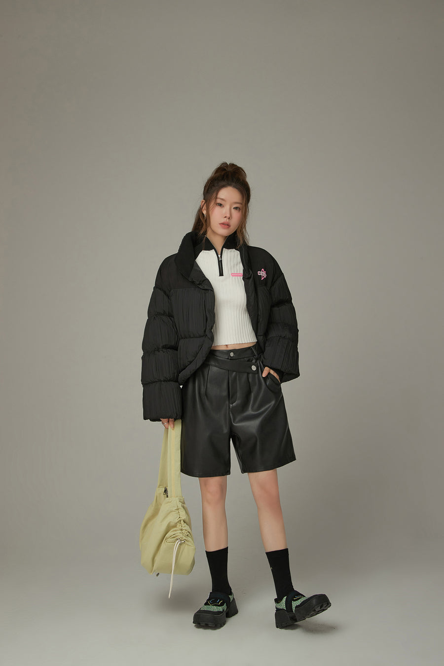 CHUU Oversized Simple Padded Cut Hem Jacket