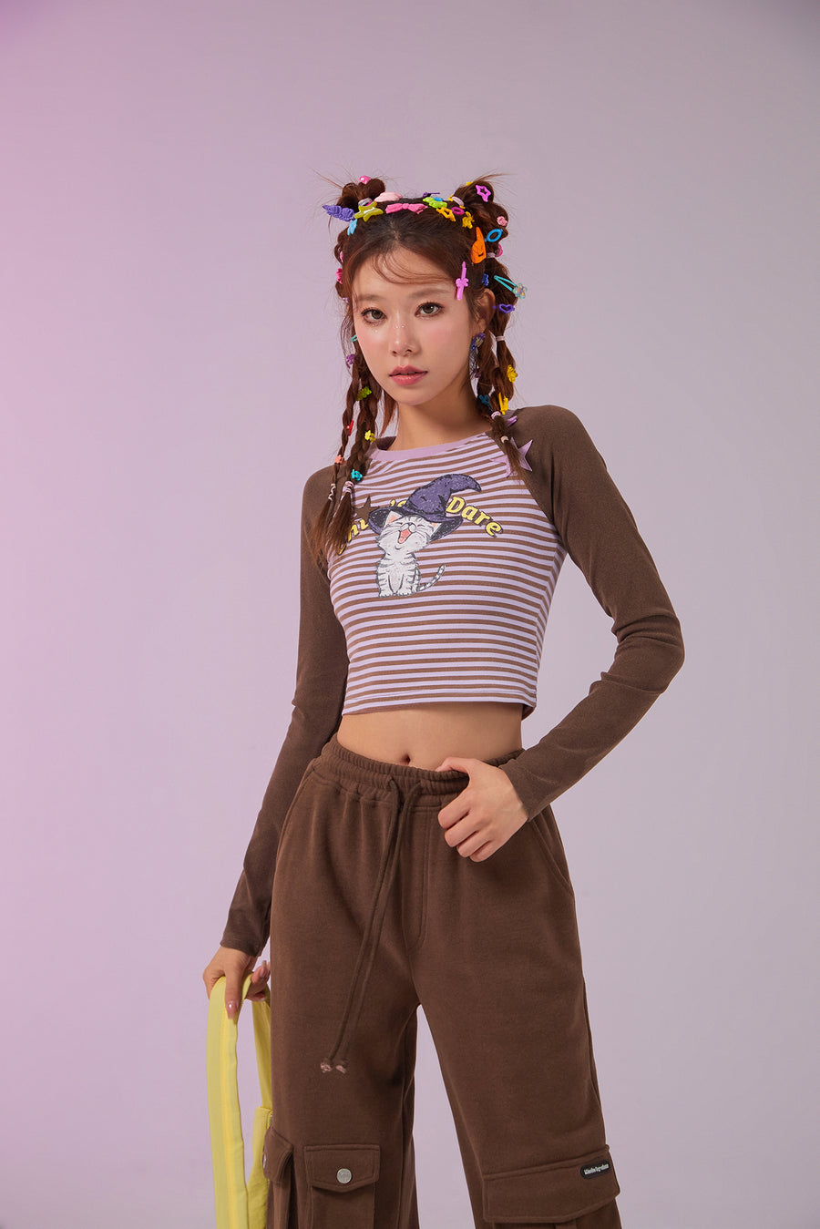 CHUU Witchy Cat Stripe Color Combination T-Shirt