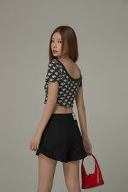 Chuu Lettering Star U-Neck Crop T-Shirt