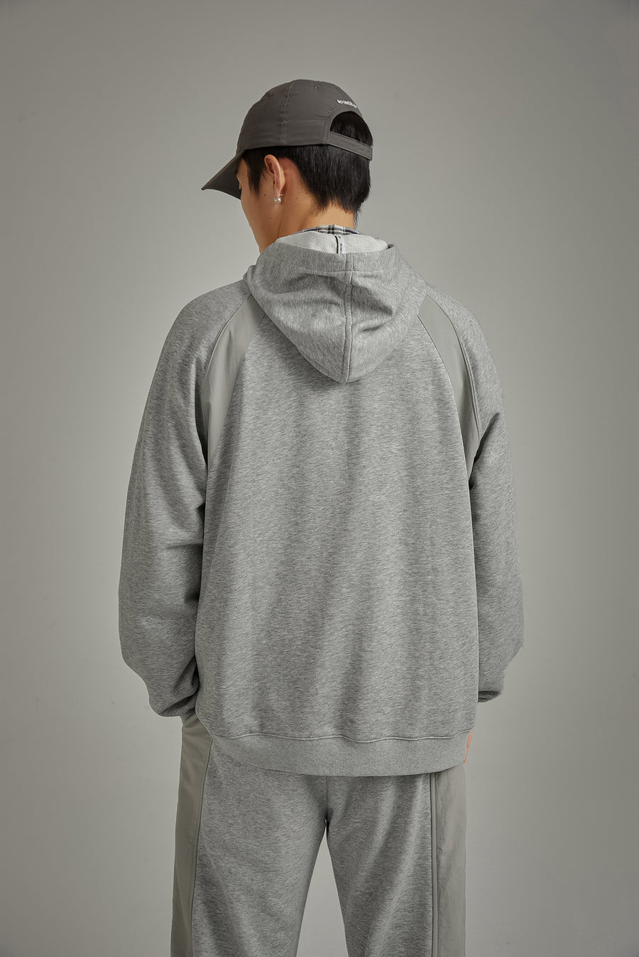 CHUU Half Zip-Up Boxy Hoodie