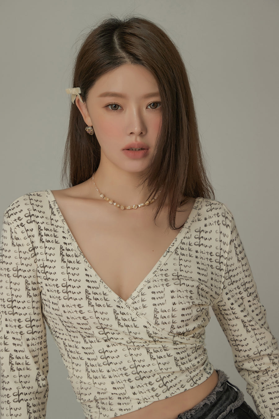 CHUU Lettering Back Ribbon Wrap Top