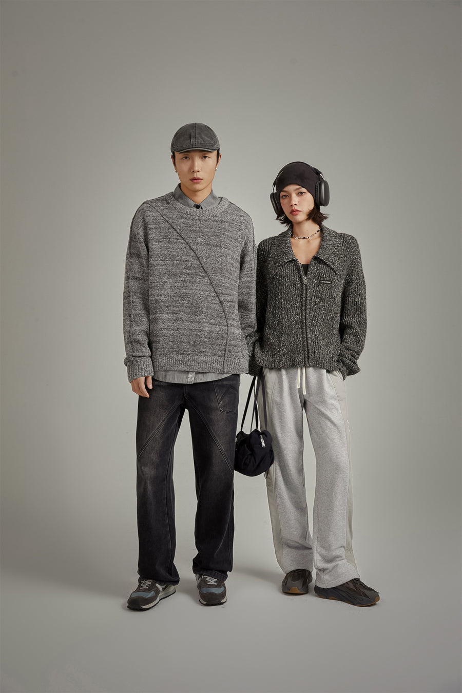 CHUU Two Toned String Wide Sweatpants