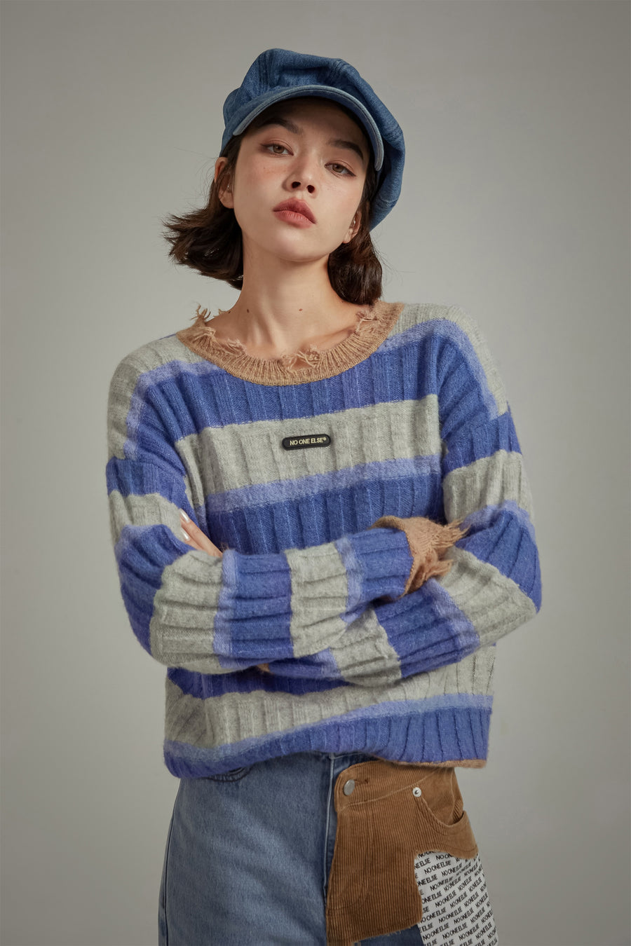 CHUU Distressed Striped Loose Knit Sweater