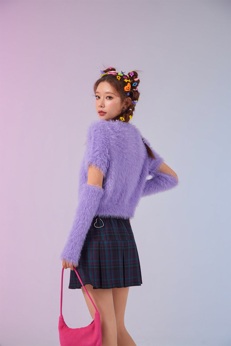 CHUU Fuzzy Sleeve Slit Crop Knit Sweater